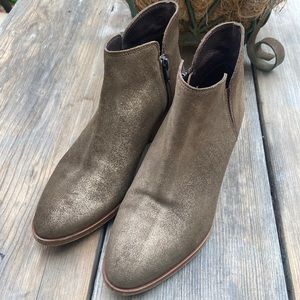 Garnet Hill booties, size 8